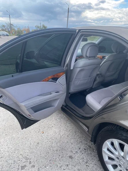 Mercedes-Benz E-Клас 2007 - 14