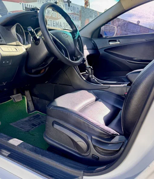 Hyundai Sonata 2012 - 5