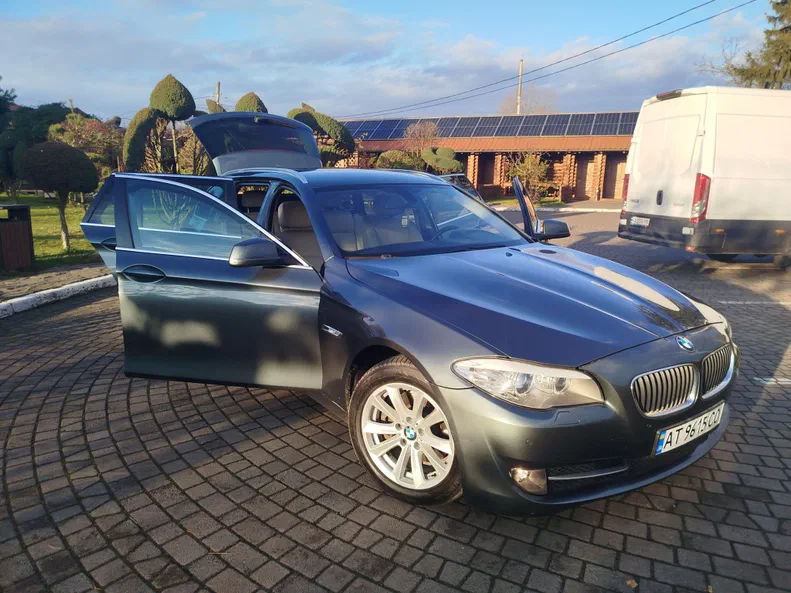 BMW 5 серія 2013 - 17