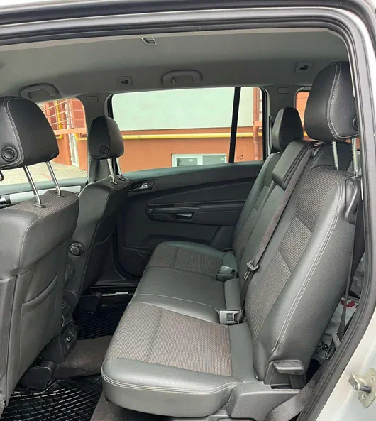 Opel Zafira 2009 - 15