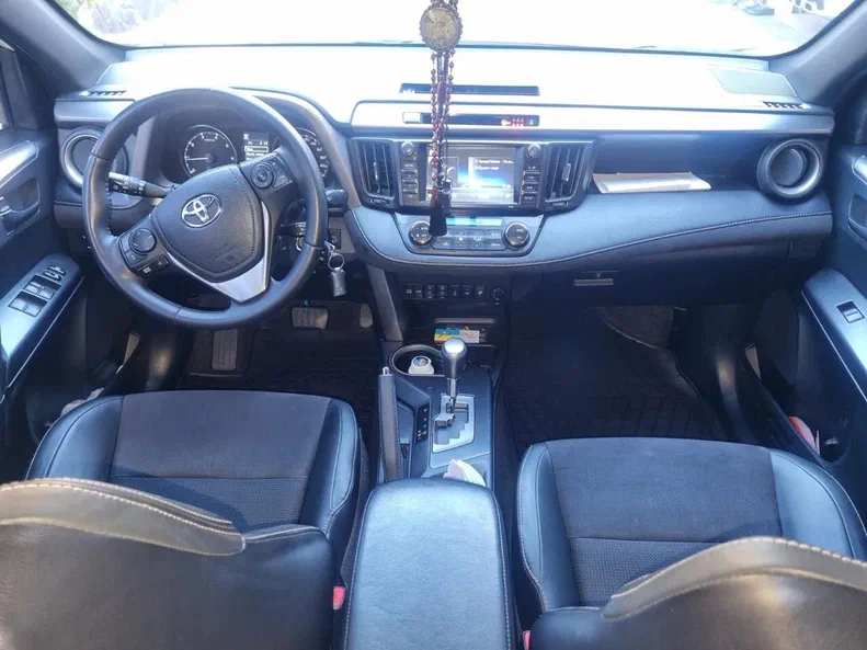 Toyota RAV4 2017 - 7