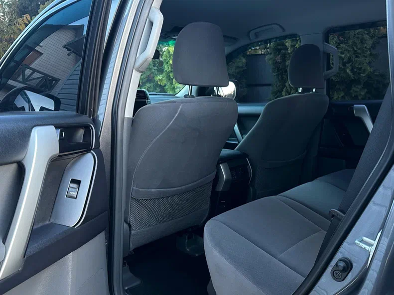 Toyota Land Cruiser Prado 2013