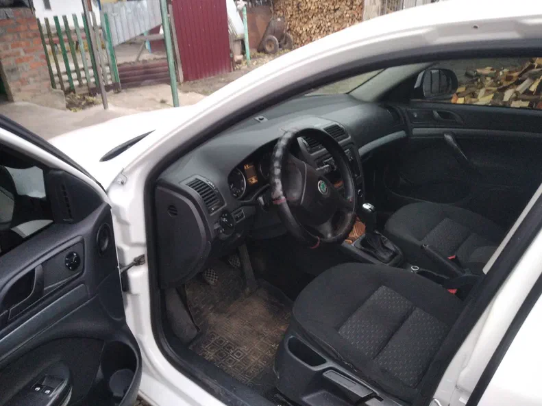 Skoda Octavia 2011 - 6