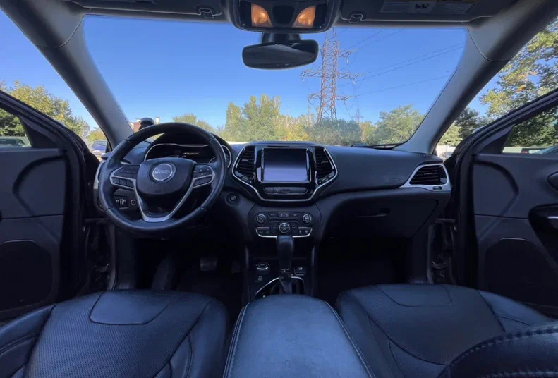 Jeep Cherokee 2018 - 8