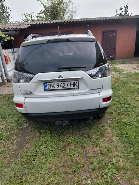 Mitsubishi Outlander 2011