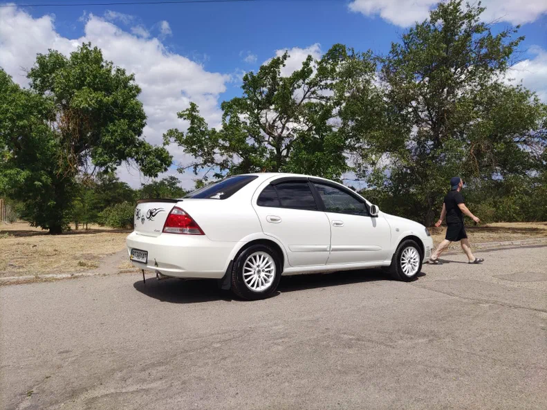 Nissan Almera Classic 2011 - 12