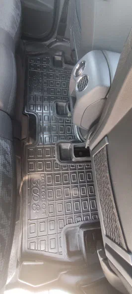 Peugeot 3008 2011 - 12