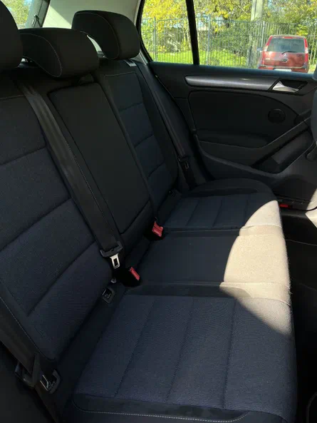 Volkswagen Golf 2011 - 30