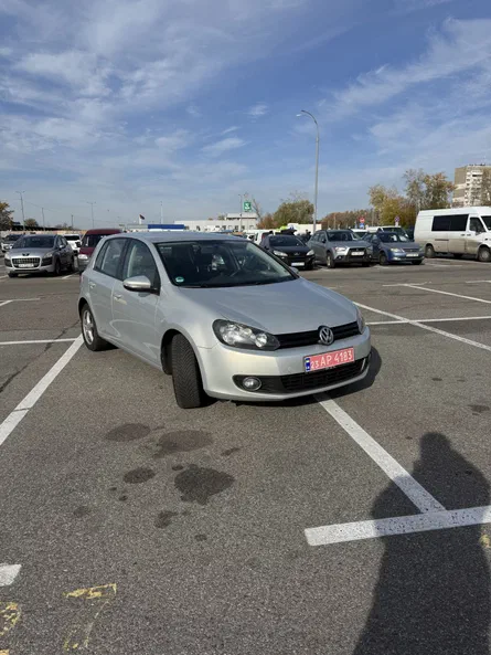 Volkswagen Golf 2011 - 30