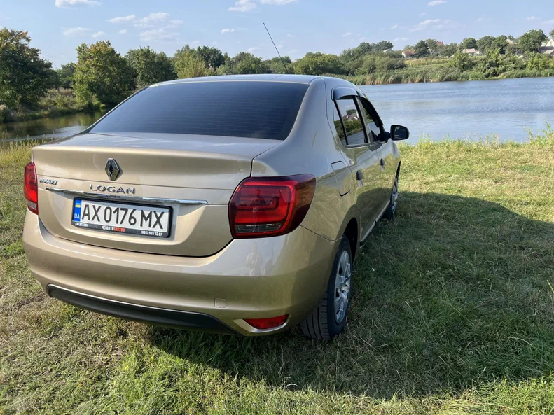 Renault Logan 2019 - 9