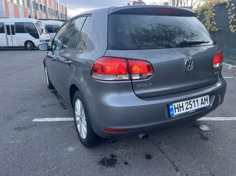 Volkswagen Golf 2011 - 29