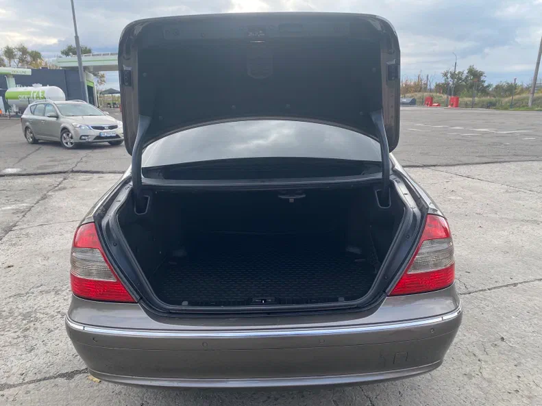 Mercedes-Benz E-Клас 2007 - 15