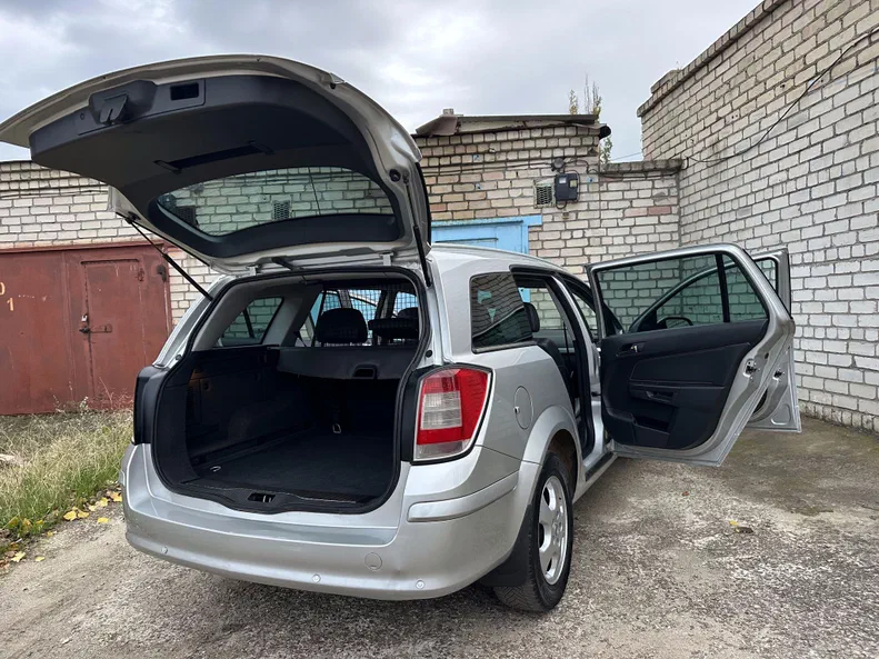 Opel Astra 2009 - 24