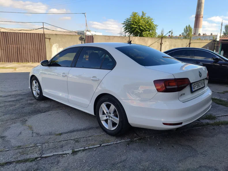 Volkswagen Jetta 2016 - 20