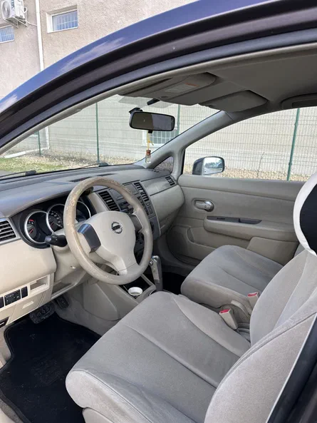 Nissan Tiida 2008 - 17