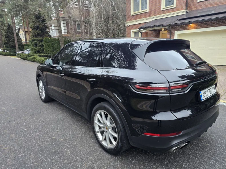 Porsche Cayenne 2017 - 11