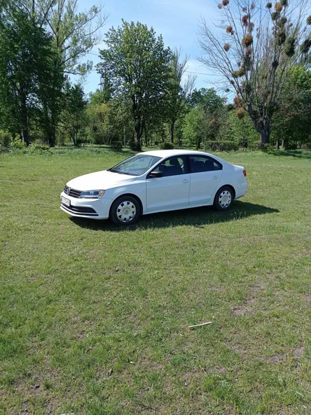Volkswagen Jetta 2015 - 5