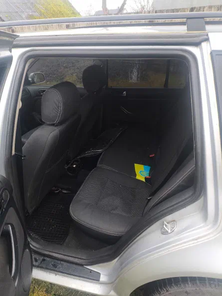 Volkswagen Golf 2000 - 9