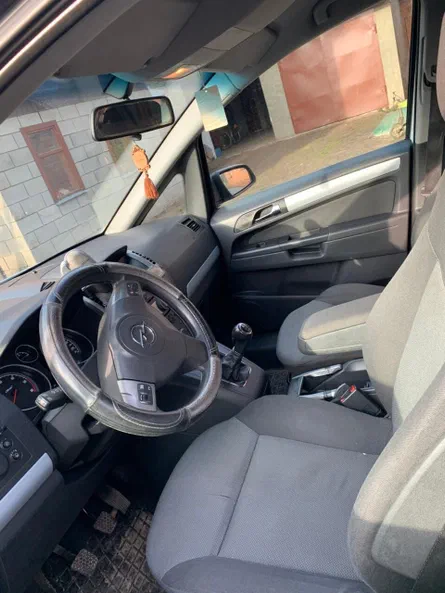 Opel Zafira 2007 - 6