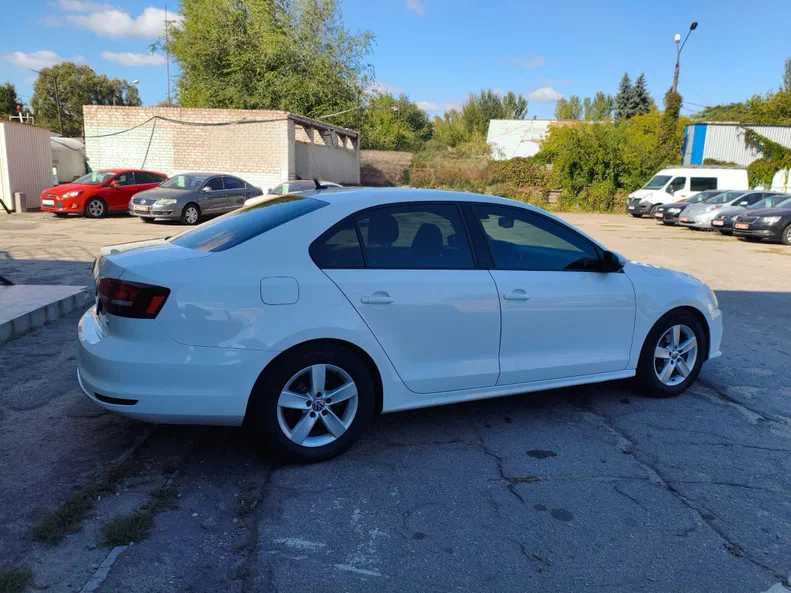 Volkswagen Jetta 2016 - 7