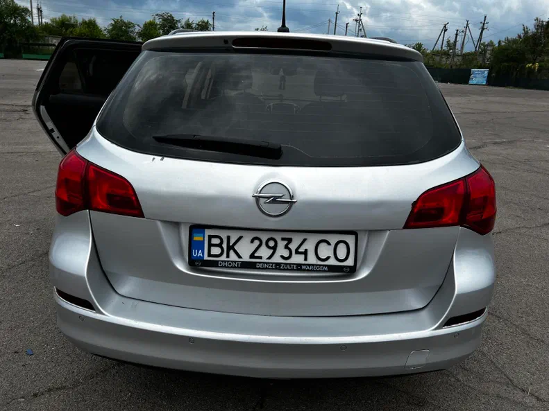 Opel Astra 2012 - 7