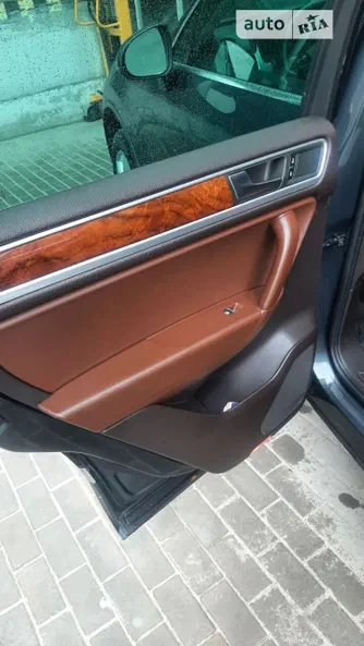 Volkswagen Touareg 2012 - 4
