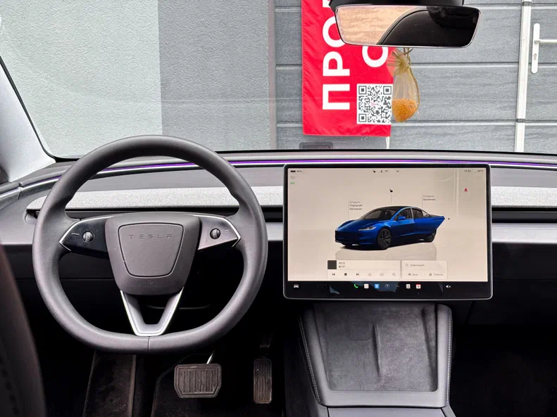 Tesla Model 3 2024 - 2