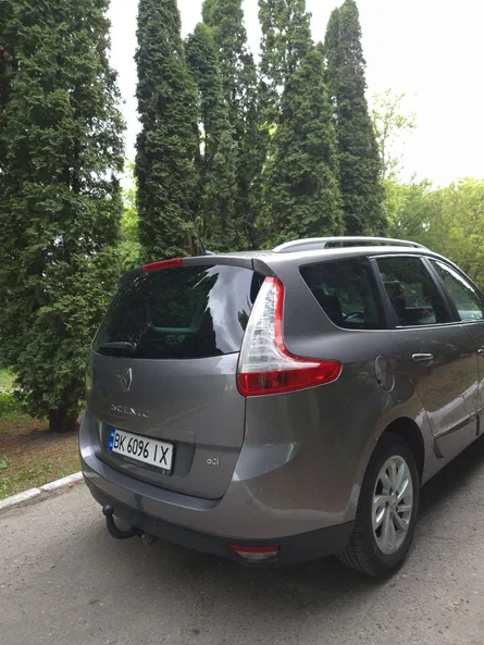 Renault Scenic 2012 - 1