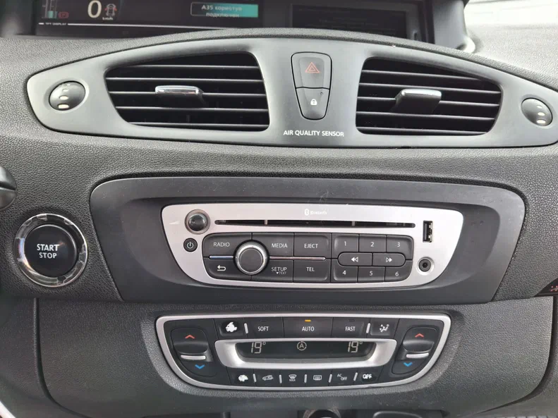Renault Megane 2012 - 9
