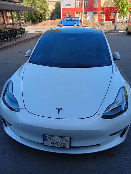 Tesla Model 3 2022 - 2
