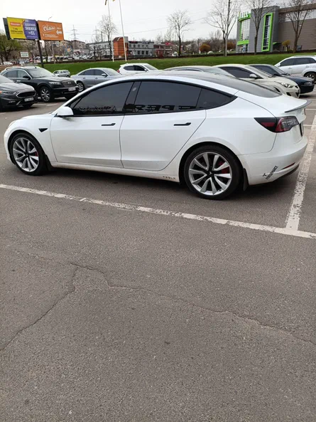 Tesla Model 3 2022 - 5