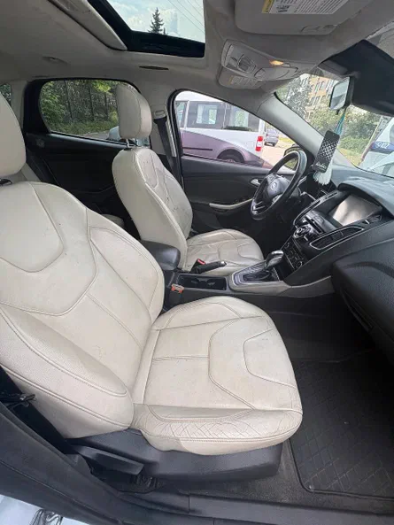 Ford Focus 2015 - 21