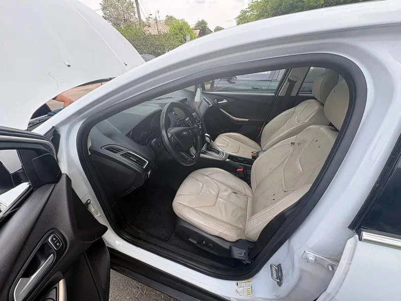Ford Focus 2015 - 4