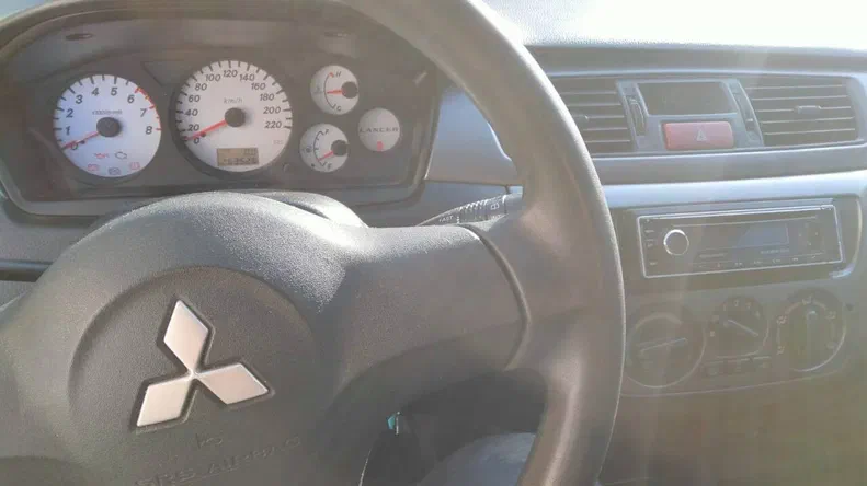 Mitsubishi Lancer 2006 - 13