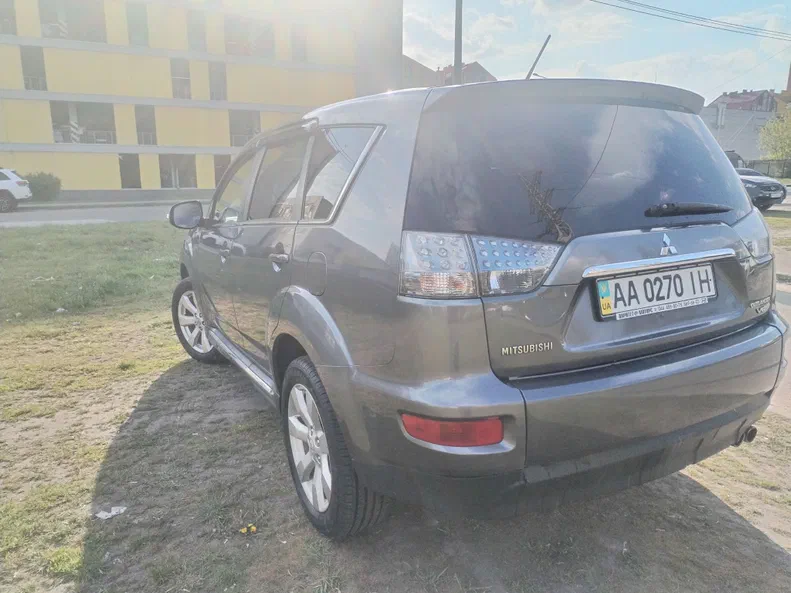 Mitsubishi Outlander 2010 - 9