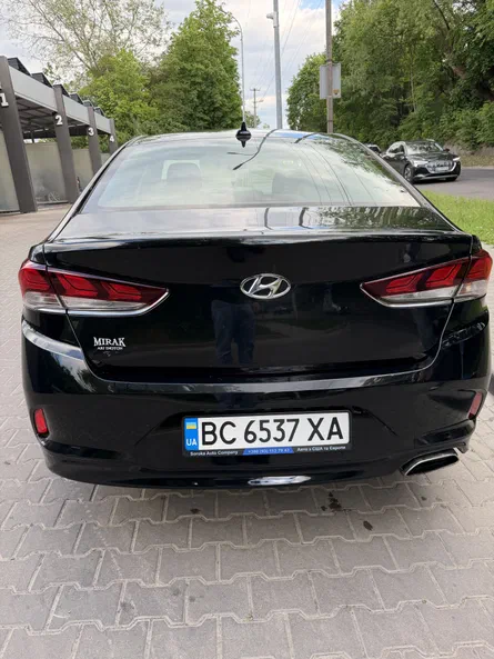 Hyundai Sonata 2018 - 10