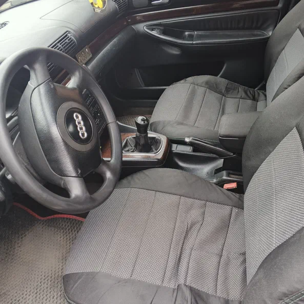 Audi A4 1999 - 6