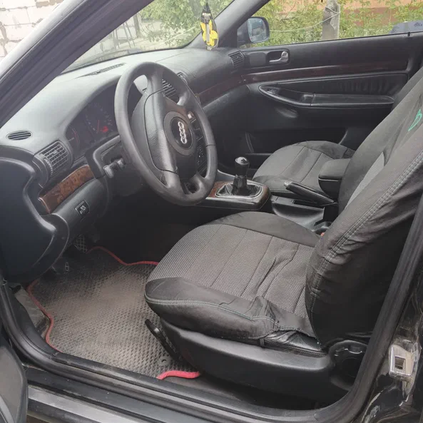 Audi A4 1999 - 5