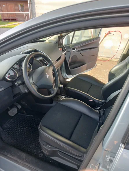 Peugeot 207 2011 - 4