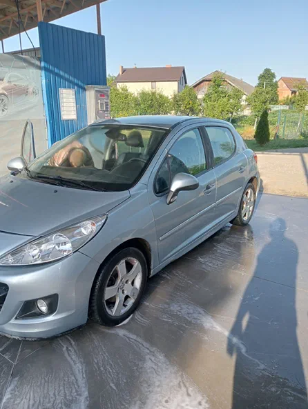Peugeot 207 2011 - 3