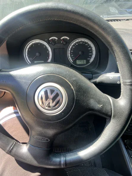 Volkswagen Bora 2002 - 1