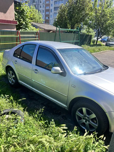 Volkswagen Bora 2002 - 2