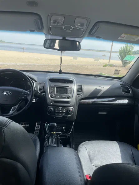 Kia Sorento 2014 - 1