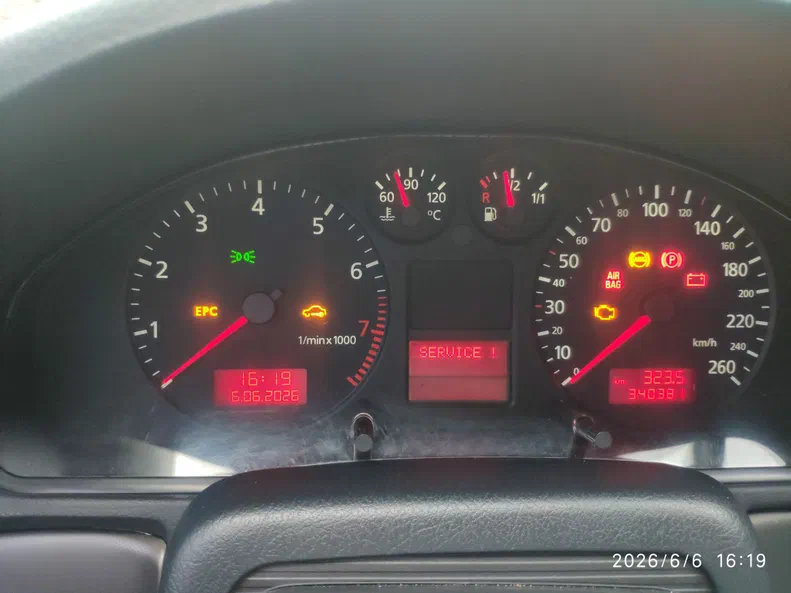 Audi A4 2000 - 10