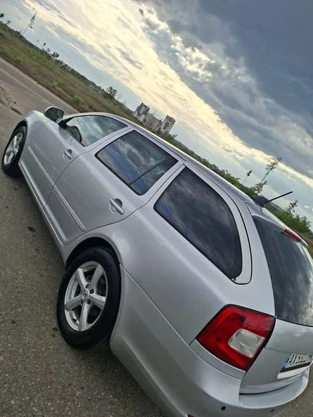 Skoda Octavia 2013 - 6