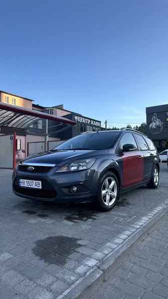 Ford Focus 2010 - 4