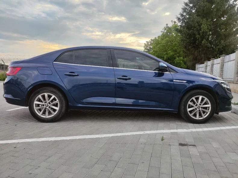 Renault Megane 2019 - 8