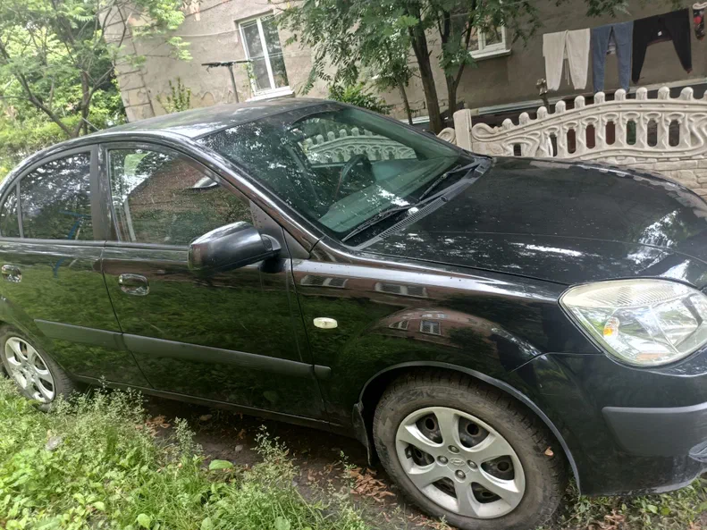 Kia Rio 2008 - 1