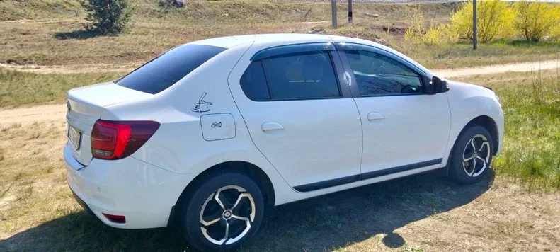 Renault Logan 2019 - 8