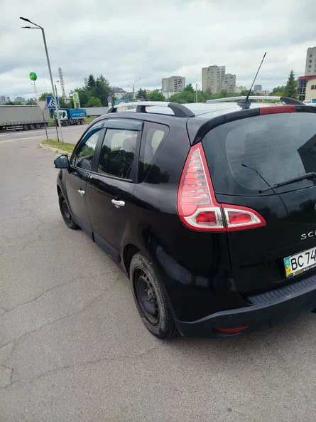 Renault Scenic 2011 - 4